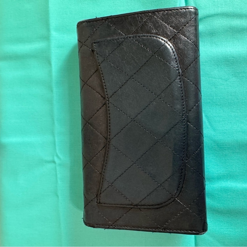 Chanel Black Quilted Leather Wallet - Picture 9 of 16